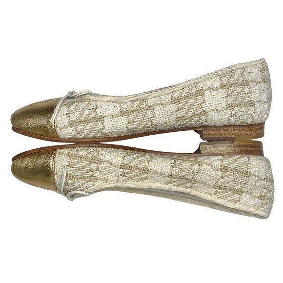Chanel Tweed & Gold Cap Toe Ballet Flats 37C Classic Logo Flats Interlocking C - Picture 6 of 13